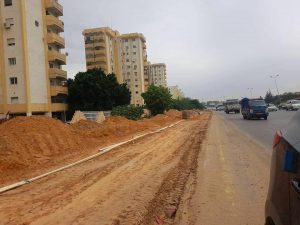 انطلاق المرحلة الثانية من توسعة الطريق المحاذي للجسر الحديدي بطريق المطار