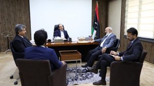 معيتيق: اتخذنا خطوات جادة لمعالجة الخروقات بميناء الخمس البحري