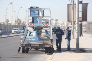 العامة للكهرباء تبدأ حملة واسعة لصيانة أعمدة الإنارة بطرابلس
